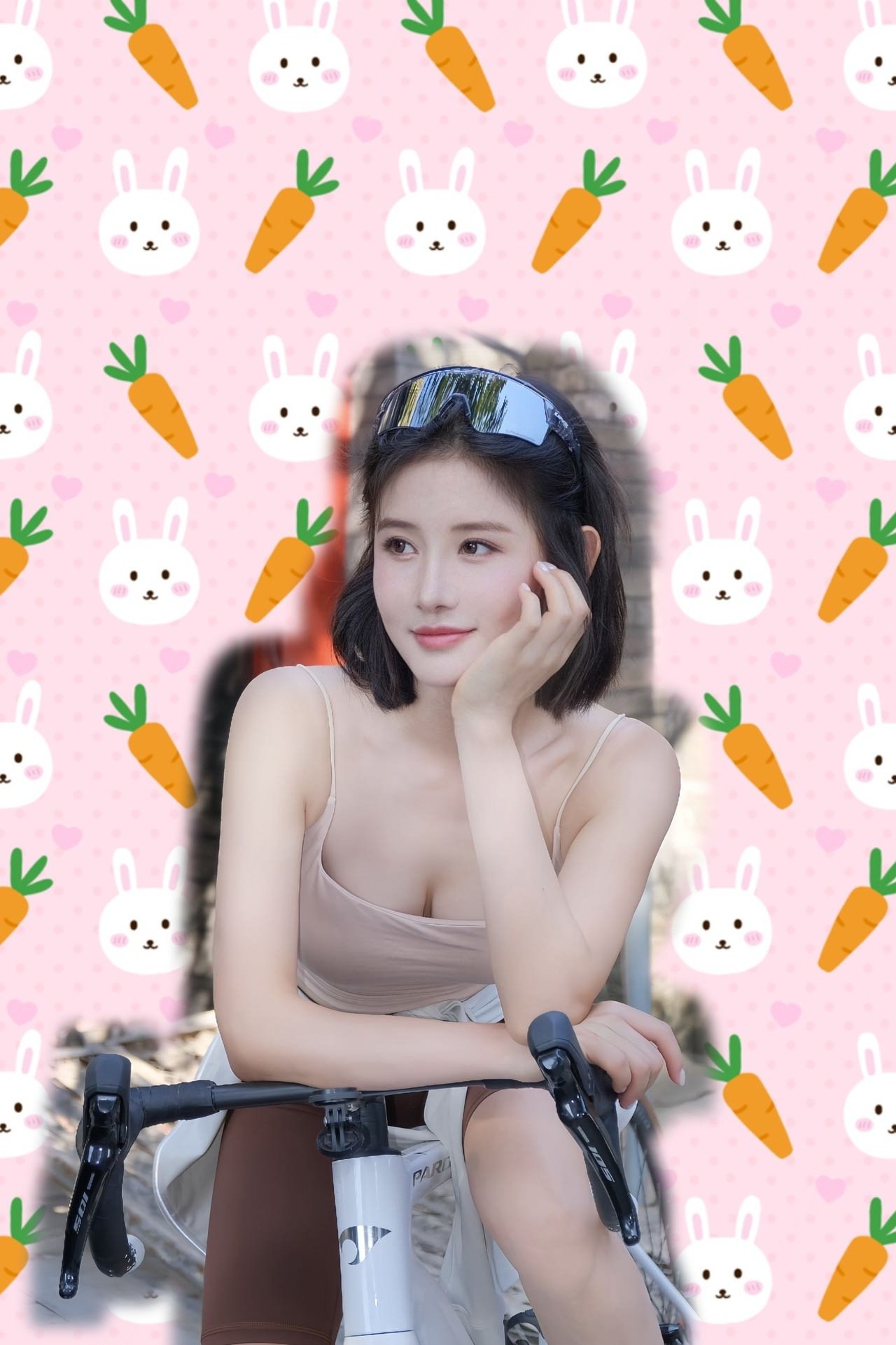 热爱运动,阳光热情～高尔夫95杆左右,可以陪哥哥打球～音乐、瑜伽、普拉提、常年健身,一字马 🍑臀、有马甲线 身材S