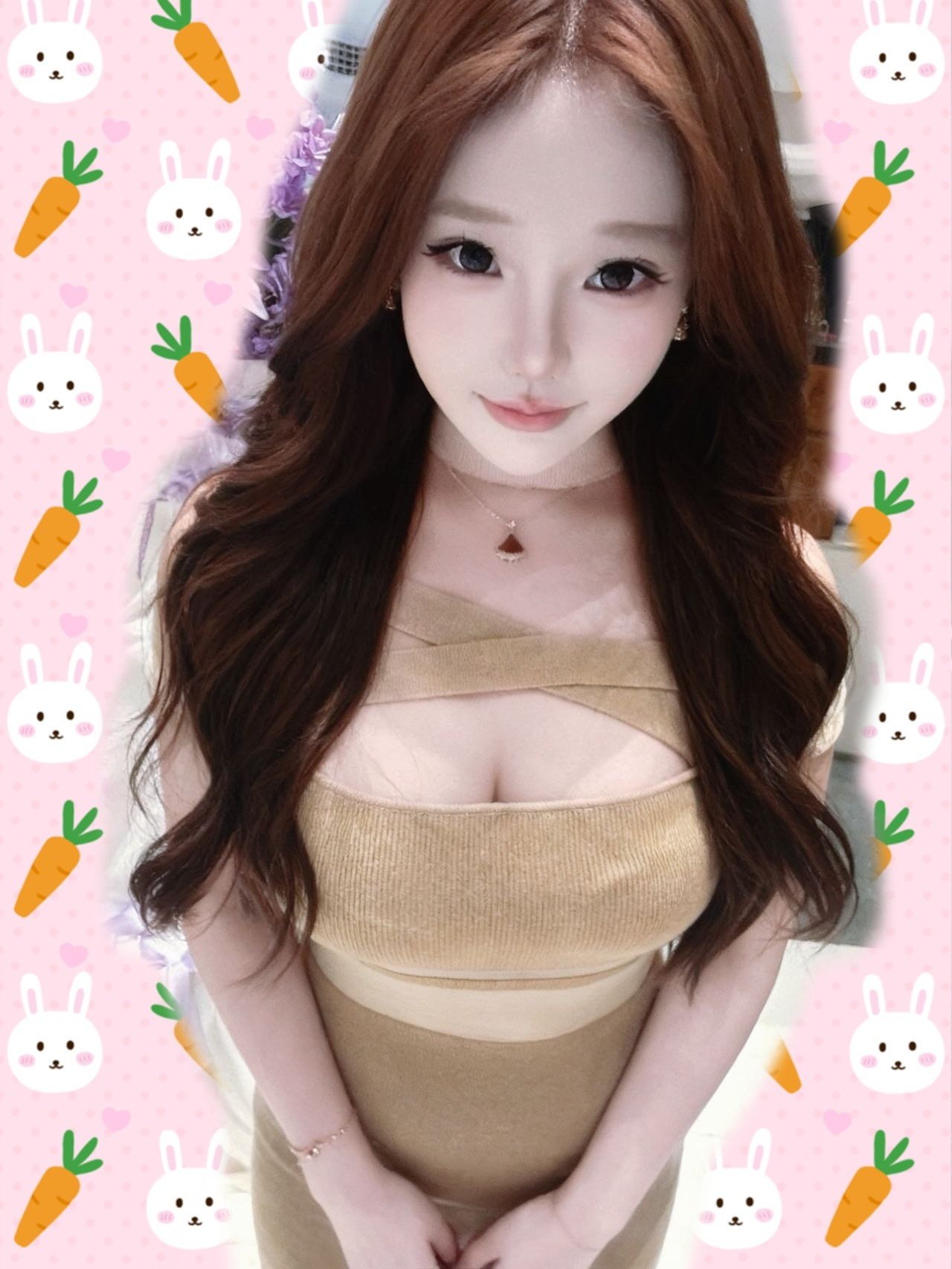 冷白皮 皮肤细腻 甜美反差 36d 纯欲无整 温柔乖巧性格巨好 听话会下厨 会提供情绪价值