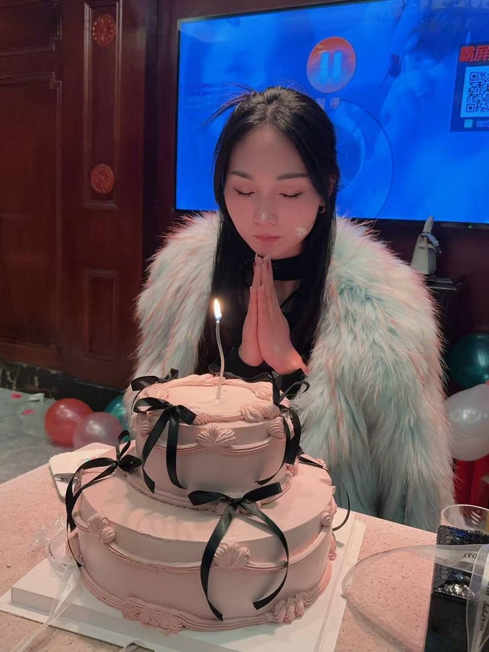 少妇,离异单身，喜欢做饭,不抽烟不纹身没不良爱好，第一次接触这个,你对我好,我对你更好,主动，经验丰富,不会羞涩死鱼,我也渴望被爱