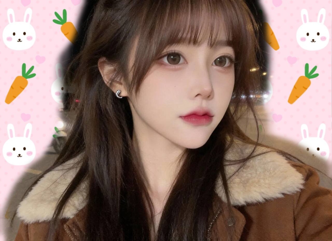 肤白 妈生脸 性格开朗 s形身材 ，能提供情绪价值 声音甜美不作 听话懂事